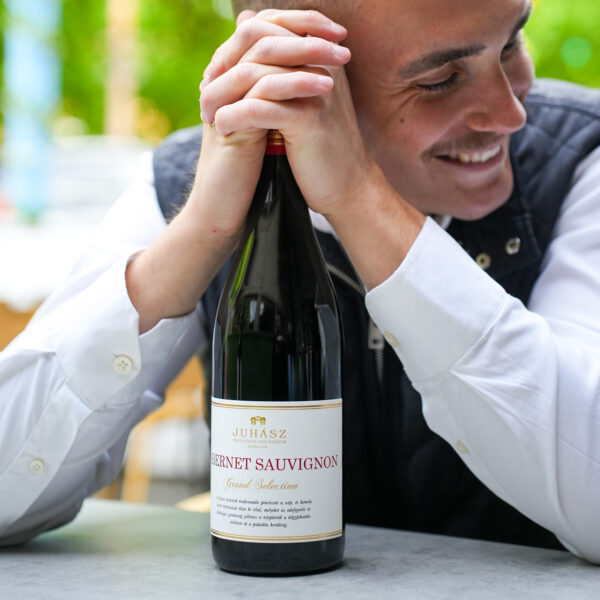 Juhász Cabernet Sauvignon Grand Selection 2021 - Image 2